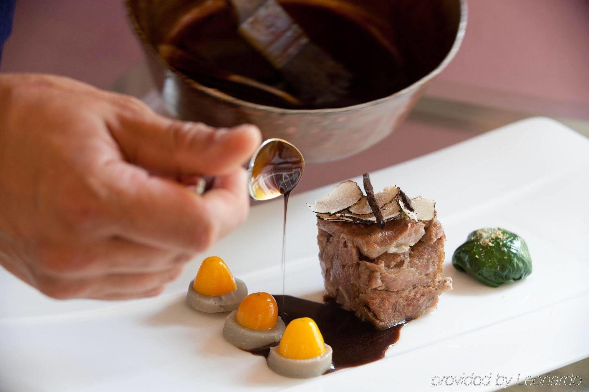Hotel Spa Frederic Carrion Et Sa Table Gastronomique Viré Exteriér fotografie