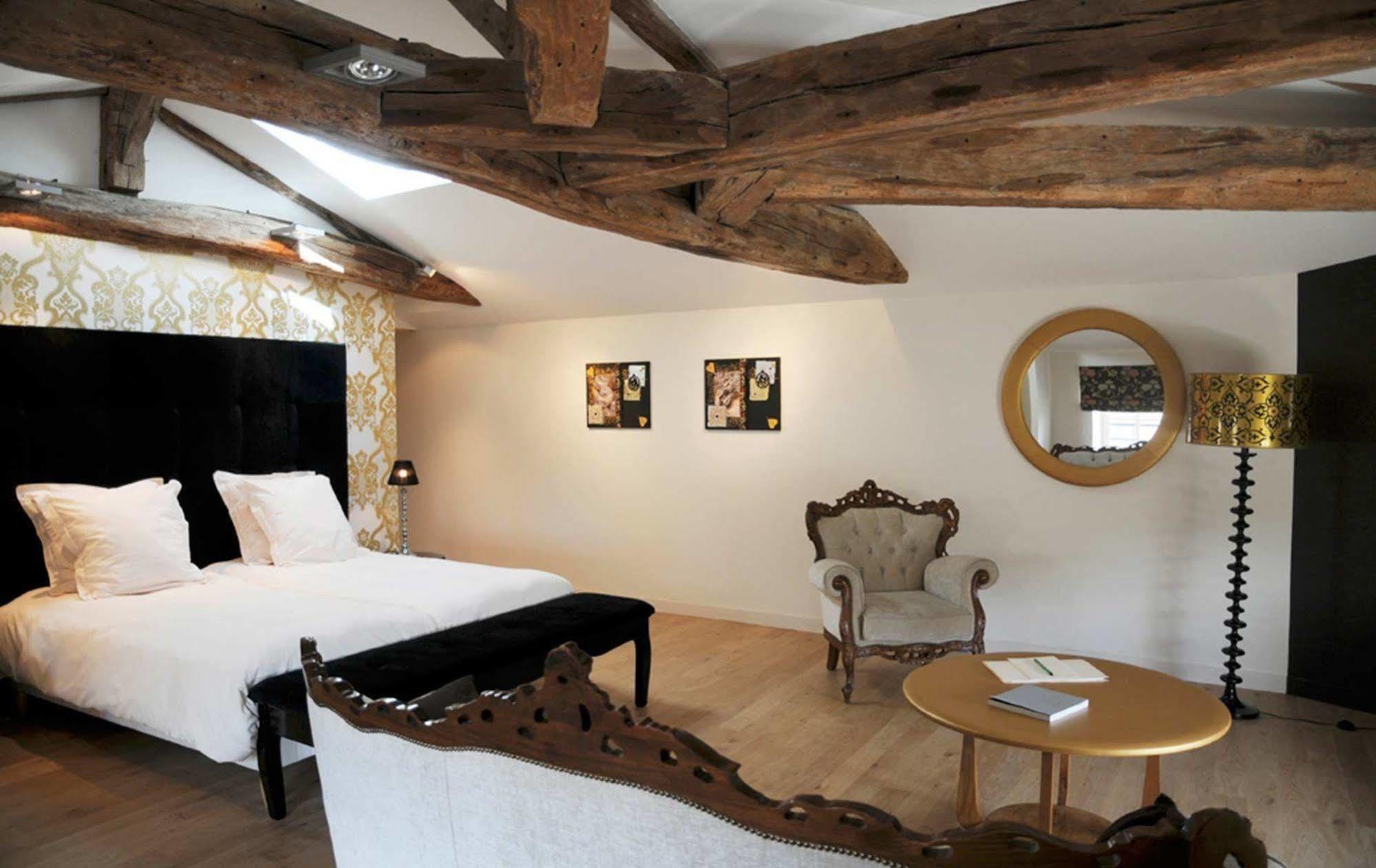 Hotel Spa Frederic Carrion Et Sa Table Gastronomique Viré Exteriér fotografie