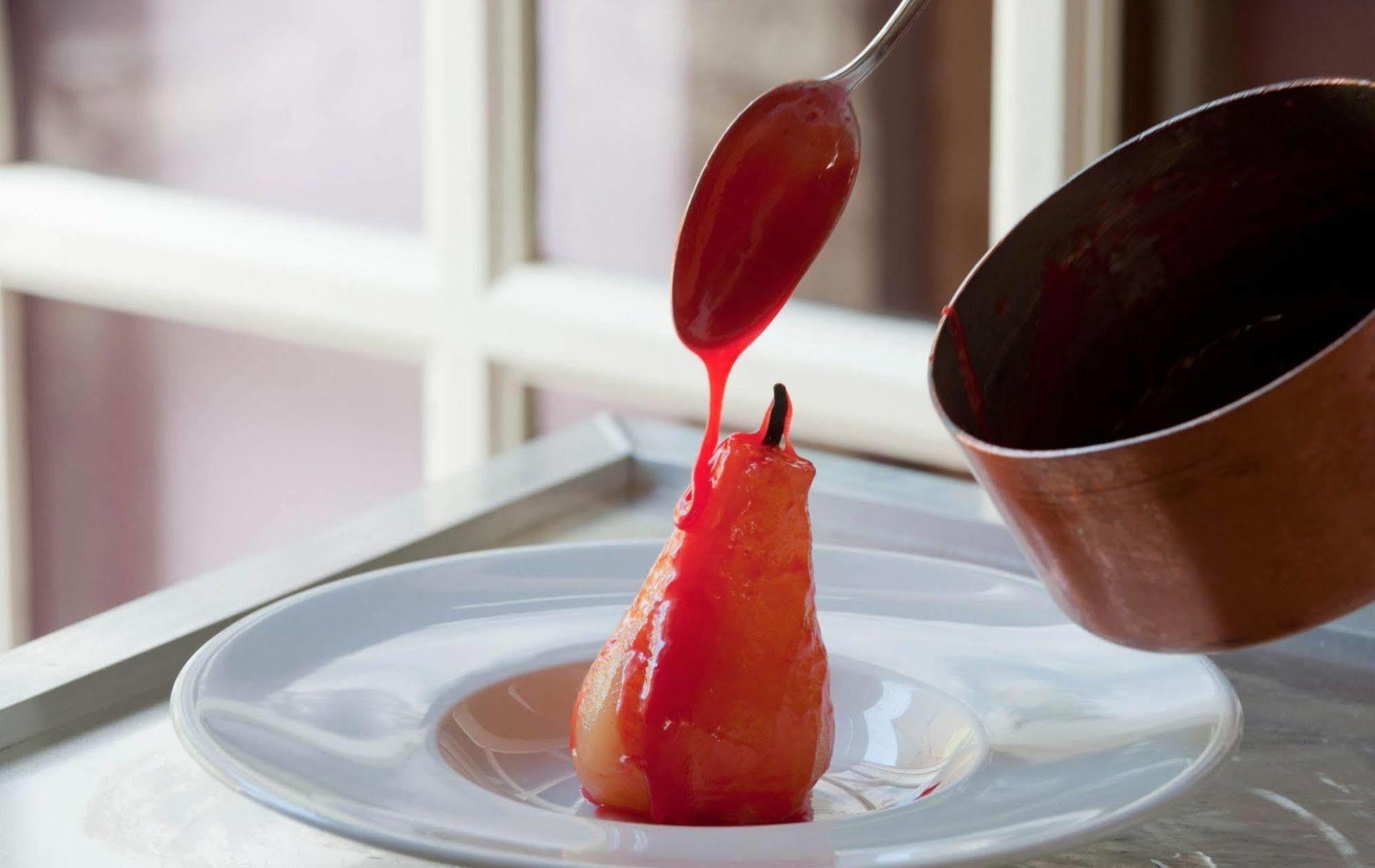 Hotel Spa Frederic Carrion Et Sa Table Gastronomique Viré Exteriér fotografie