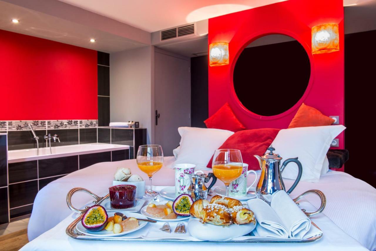 Hotel Spa Frederic Carrion Et Sa Table Gastronomique Viré Exteriér fotografie